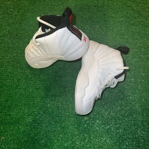 Air Jordan retro 12 “twist” size 6C toddler